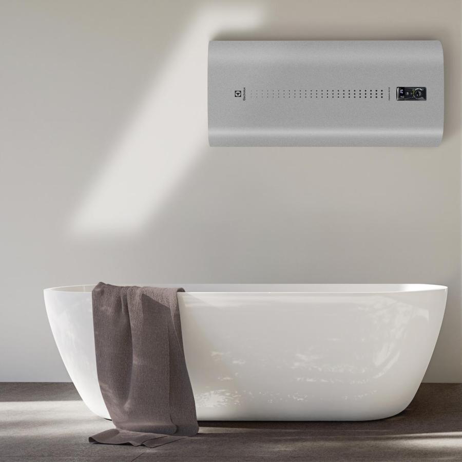 Увеличить Водонагреватель Electrolux EWH 100 Centurio IQ 3.0 Silver